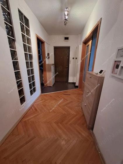 Apartament cu 3 si 2 bai in Aradului - Piata Verde - 9