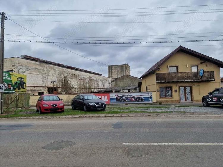 Spa?iu comercial cu casa zona A - 1