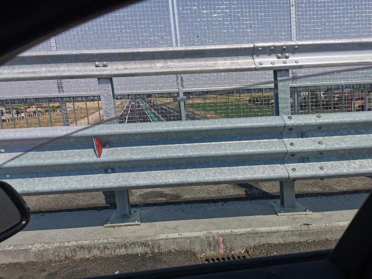 4 Loturi  de Teren  la intrare in Teghes    440 m  Lun 22  / Lat 20 - 3