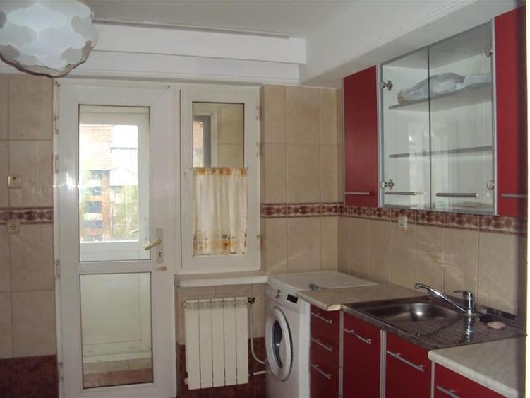 Apartament 4 camere,et 2, 3 balcoane, boxa, parcare, zona Teatru - 1