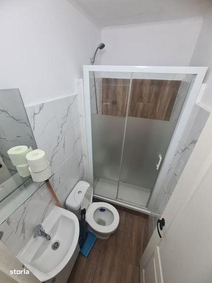 De inchiriat garsoniera strada Cerna - etaj 3 - 220euro - 5