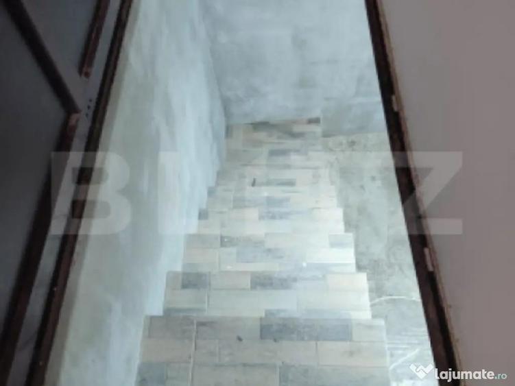 Inchiriez vila cu 5 camere - 12