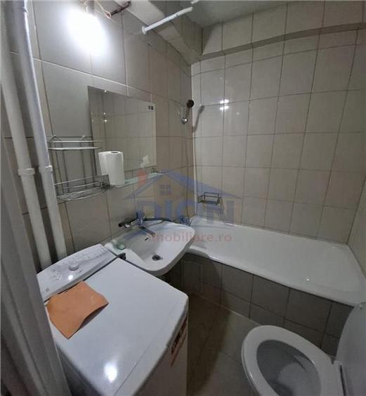 Gara de Nord  -  pe b-dul IG DUCA - 2 minute de metrou - 10