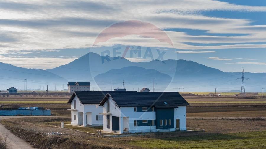 COMISION 0%! Casă noua cu 5 camere de vânzare in Tarlungeni - 24