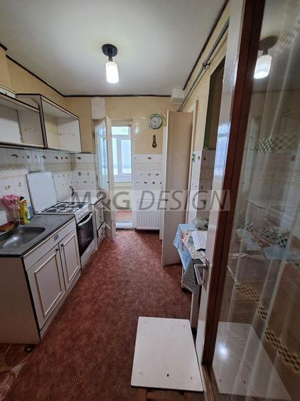 Etaj 2, Spitalul Judetean -Casa Tineretului 3 camere - 10