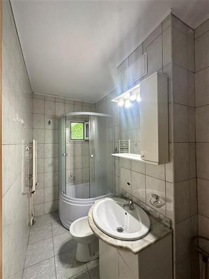 Apartament cu 2 camere decomandat în Gară