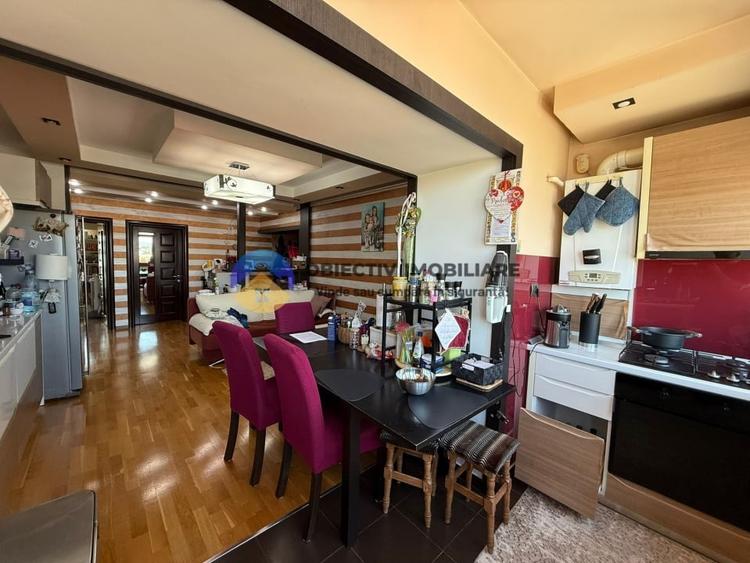 Apartament de vanzare – Bld General Dascalescu - 12