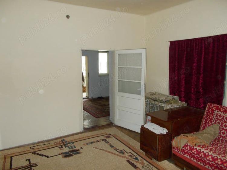 Casa, Timisoara, zona Aleea Ghirodei, de la Aleea Ghirodei inspre Canalul Bega 4 camere, 500mp teren - 4