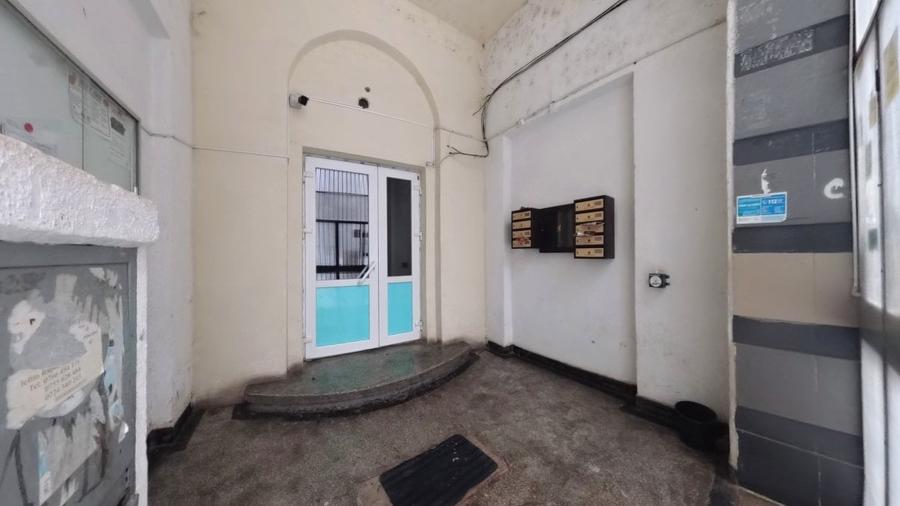 Muncii - Basarabia - Bloc mixt -Garsoniera cu boxa - etj 2 - 7