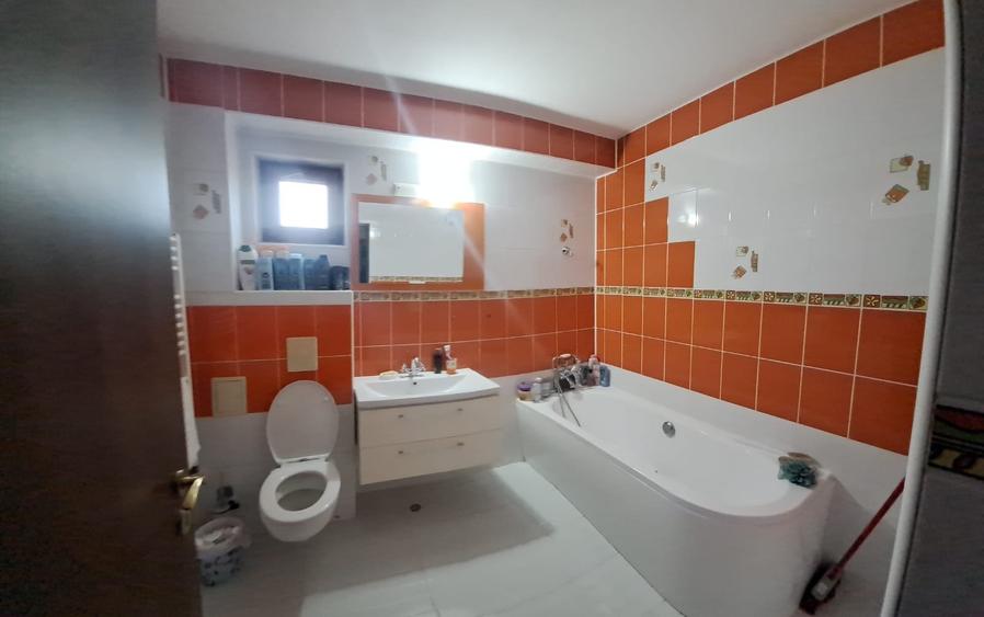 Techirghiol - vila P+1, zona buna, acces facil dinspre Constanta - 7