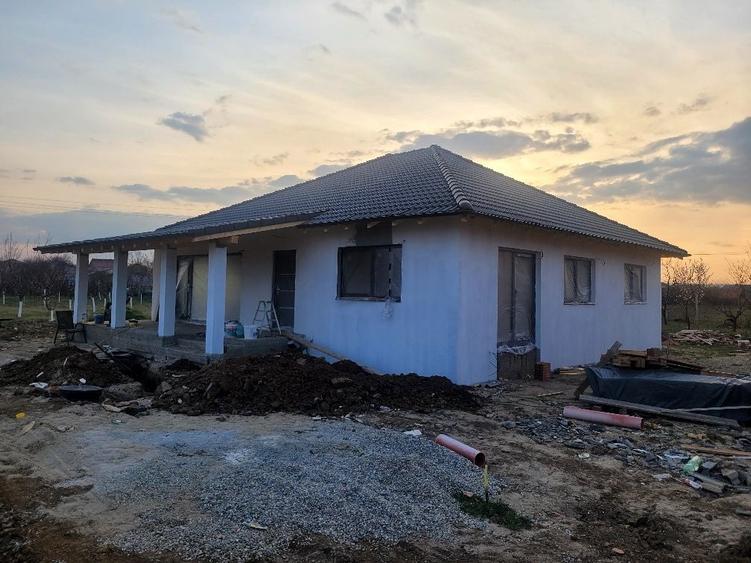 Un nou complex de 11 case in Simian - 7