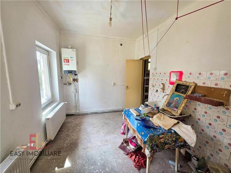 Casa de vanzare, Central, 65mp,  Zona 0, curte, Targu Mures - 4