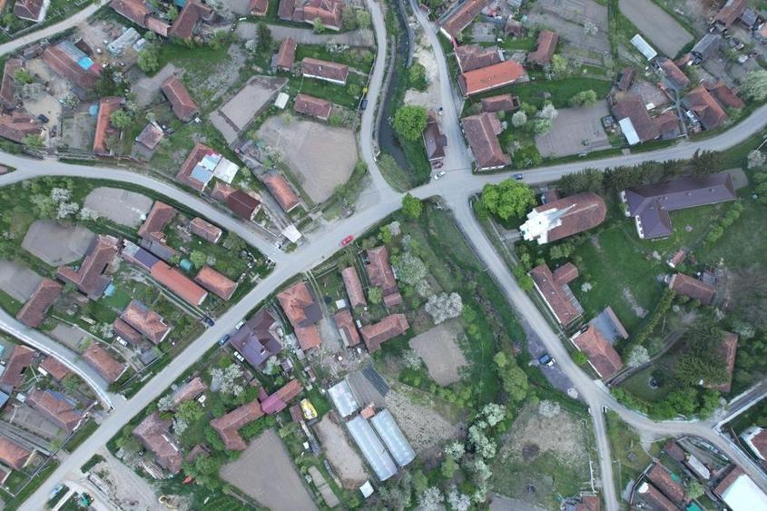 Vand casa cu 5 cam.in com.NEAUA sat Ghinesti - 1