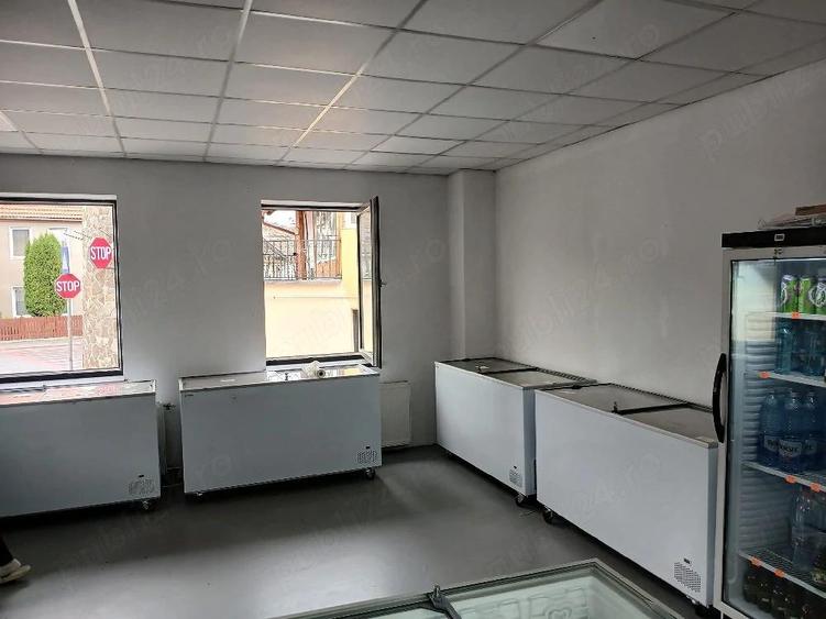 Magazin de Vanzare - 1