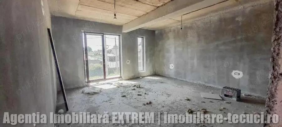 Casa cu 8 camere ?i 800 mp curte, la ro?u, in Tecuci - 7