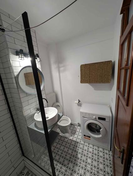 particular - inchiriez garsoniera modificata in 2 camere - 2