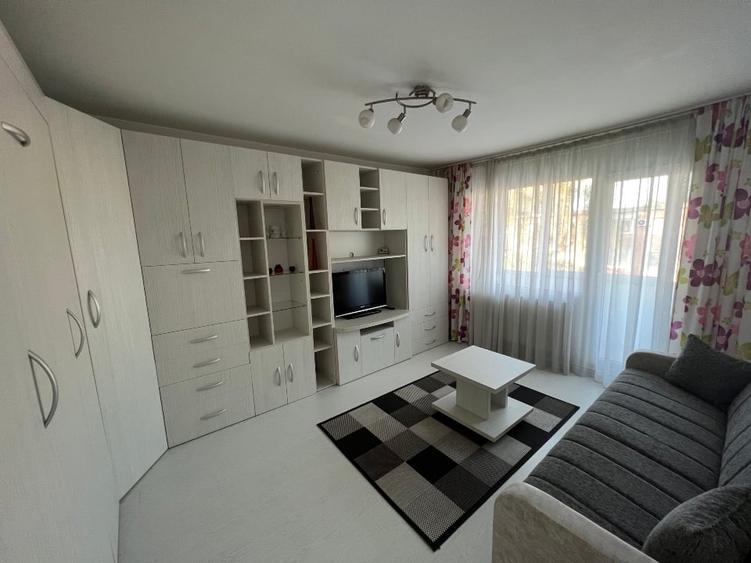 Proprietar inchiriez garsoniera in bloc de apart. str Uranus, langa piata Astra - 1