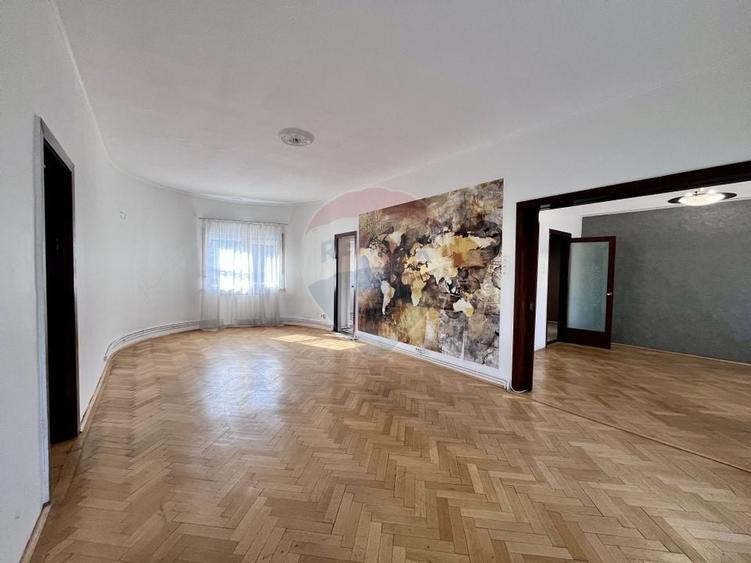 Apartament cu 4 camere nemobilat in P-ta Victoriei langa Orange - 4