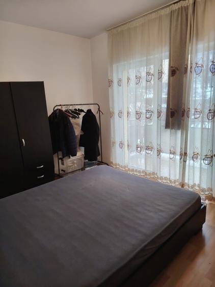 Inchiriez apartament cu 3 camere - 7