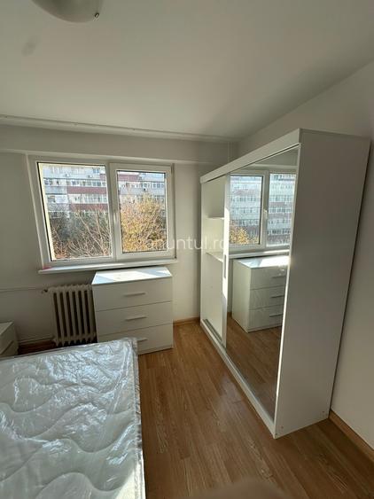 Dorobanti, Perla, metrou, decomandat