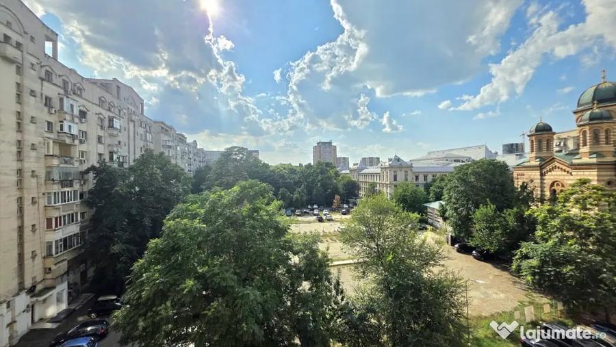 Apartament cu 4 camere decomandat în Unirii