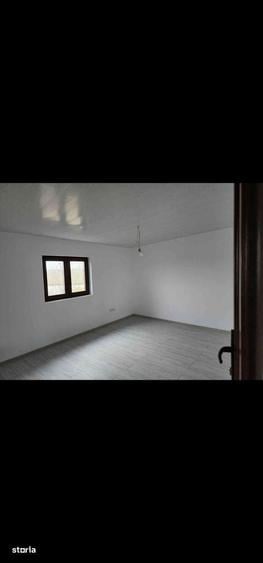 Casă cu 4 camere în Călugăru