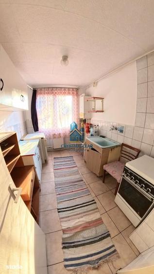 Apartament cu 2 camere nedecomandat în Aleea Carpați