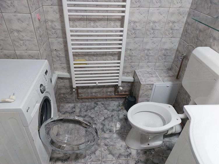 Apartament cu 2 camere decomandat în Craiter
