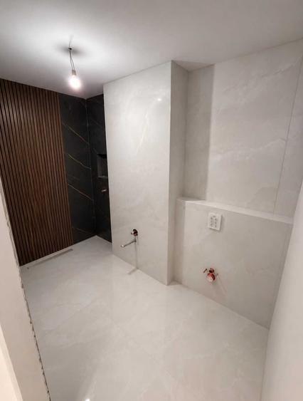 Apartament cu 3 camere semidecomandat în Mărăști