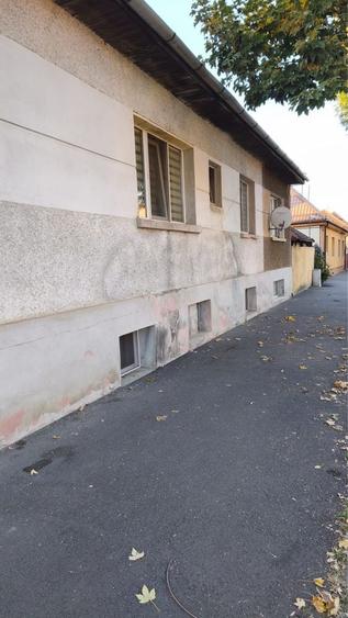 Casă cu 4 camere în Griviței