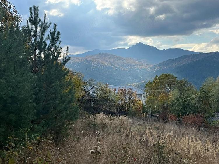 Teren de 1285 mp, în Hangu