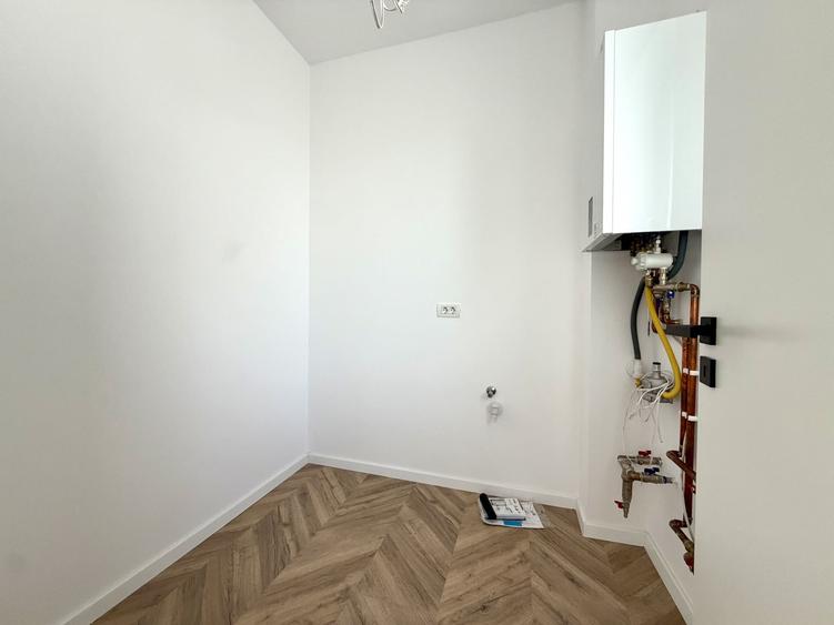 Duplex cu 5 camere cu Canalizare în Dumbrăvița