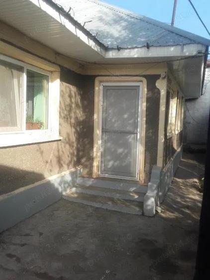 Casă cu 3 camere în Turnu Măgurele