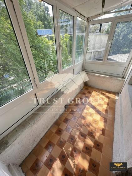 Apartament cu 4 camere decomandat în Titulescu