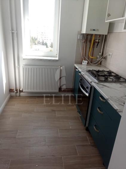 Apartament 2 camere în zona STRAZII BORESEC - 10