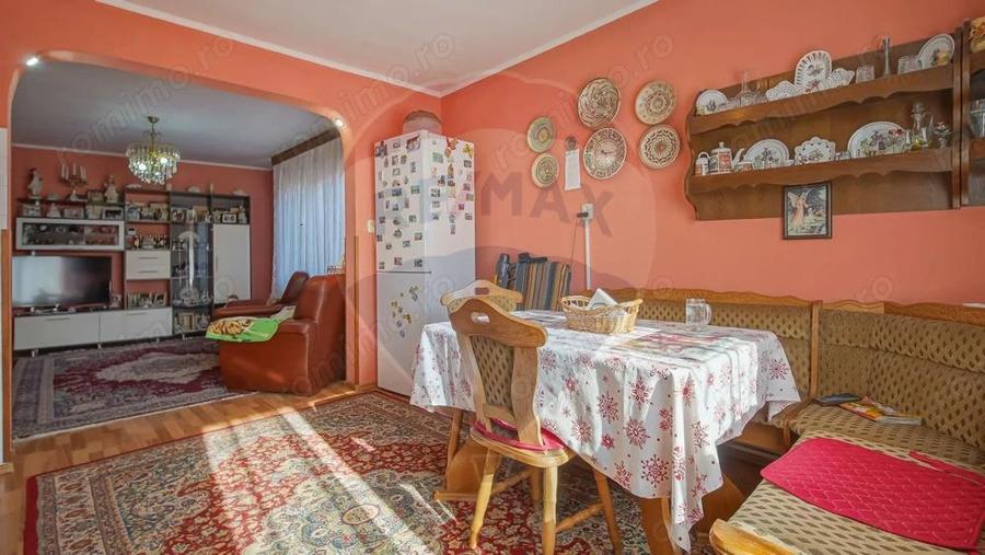 Casa spa?ioasa ?i practica, aproape natura si ora?- Cartier Darste - 18