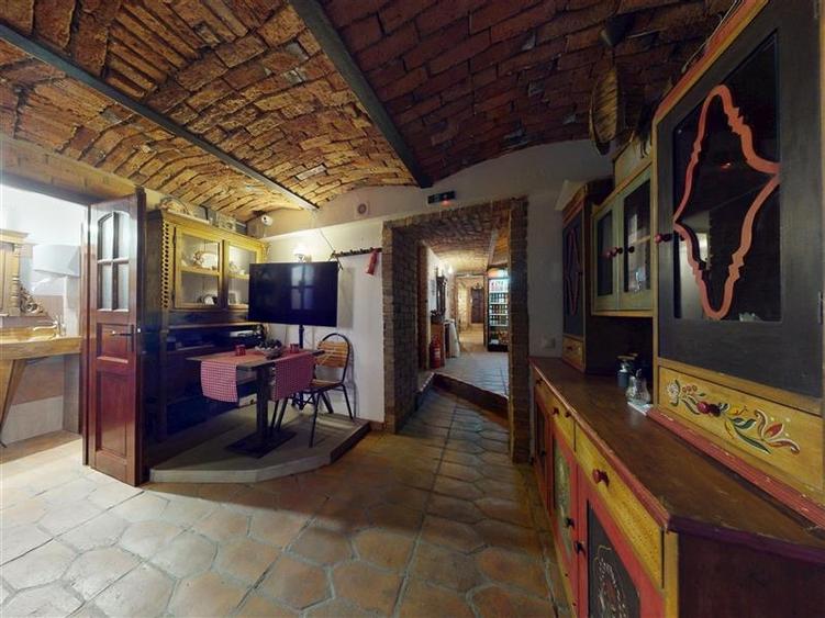 LIVE! Restaurant+terasa, Centrul Istoric - Piata Unirii, Brasov - 13