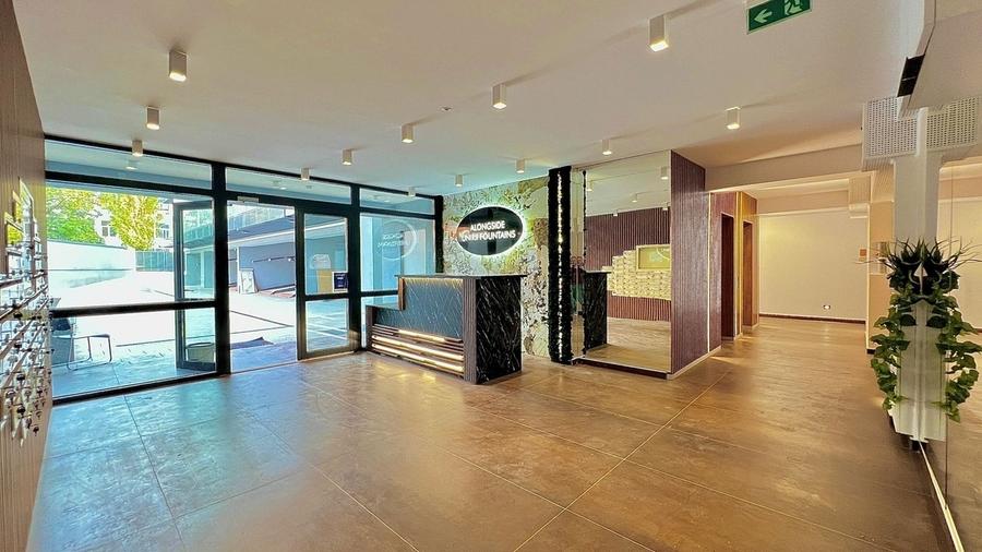 Unirii, Palatul Parlamentului, Mitropolie - 2