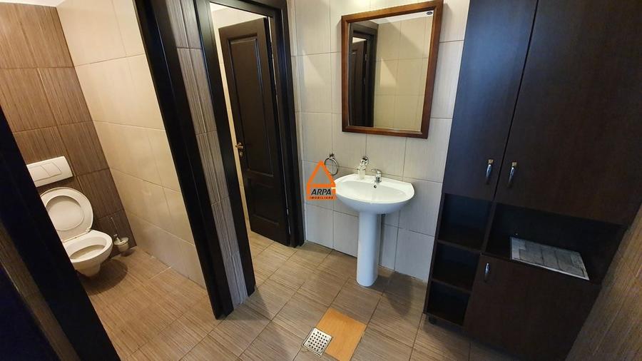 Spatiu comercial - Birouri - 235 mp - Podu Ros - 7