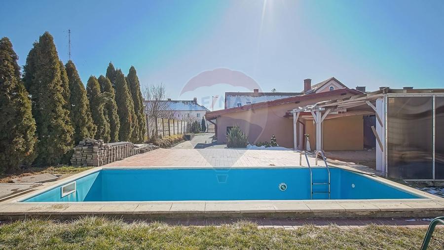 Comision 0 | Casă eficientă energetic, cu piscină, foișor și garaj - 26