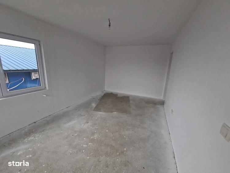 Casa individuala, decomandata, 9 camere, 210mp., teren 1500 mp, zona S - 8