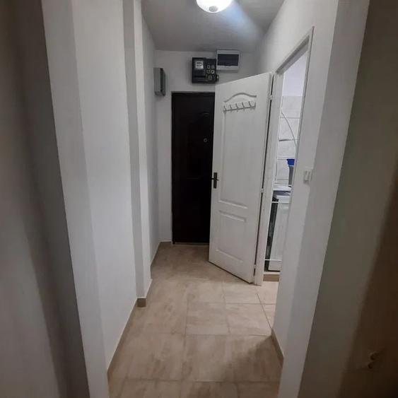 2 Camere - renovat - Sagului - 330 € - 5