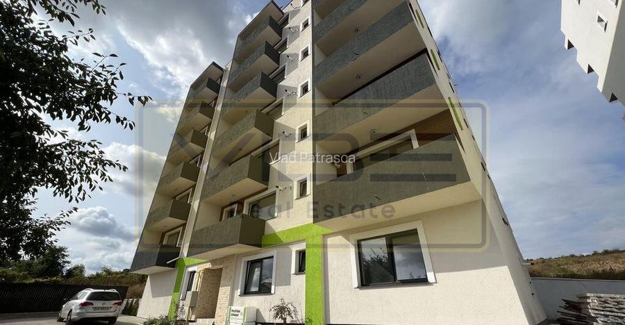 Apartament 2 camere open-space + Parcare, Bucium