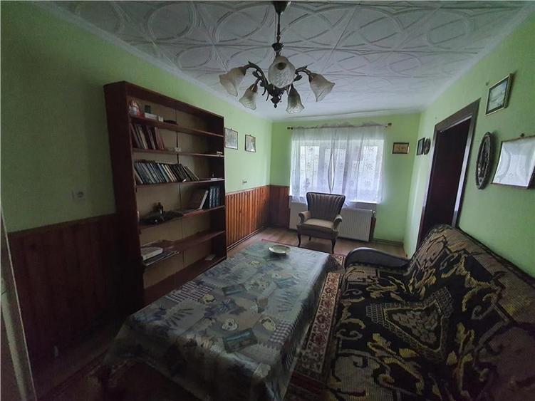Casa singur in curte cu  700mp teren in orasul Avrig, 25km distanta de Sibiu - 9