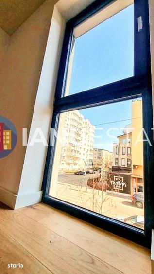 Apartament cu 3 camere decomandat în Vitan