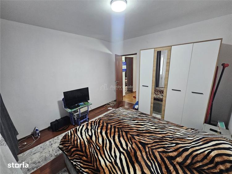 Resita, 3 Cam. Cf. 1, Mobilat+Utilat, Et. 1, Bulevard, Micro 3 - 18