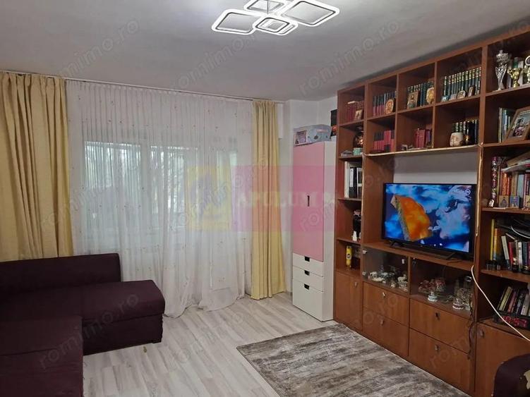 Gaesoniera Aparatorii Patriei, la Universitataea Spiru Haret - 10