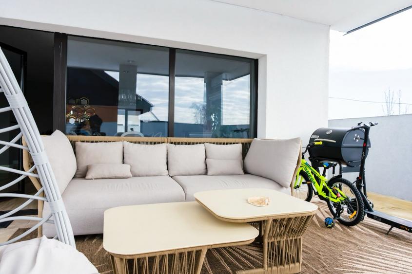 Vilă Modernă de Închiriat | Snagov | Acces Ponton Privat  | Jacuzzi - 1