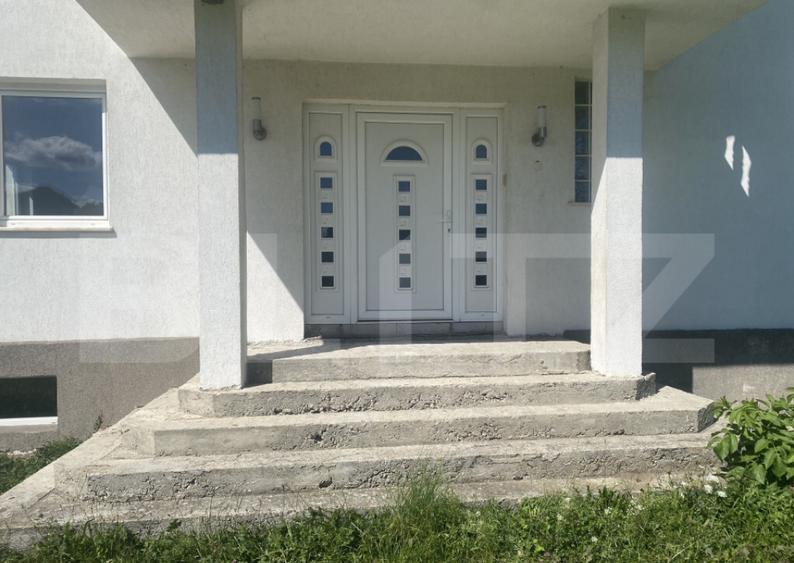 Casa de vanzare cu teren, in Pojorata, la ?osea asfalta - 7