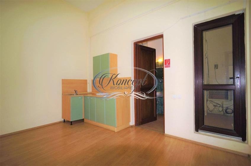 Vila interbelica in Piata Muzeului - 19